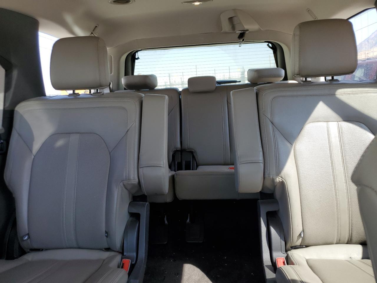 1FMJU2AT7JEA43733 2018 Ford Expedition Limited