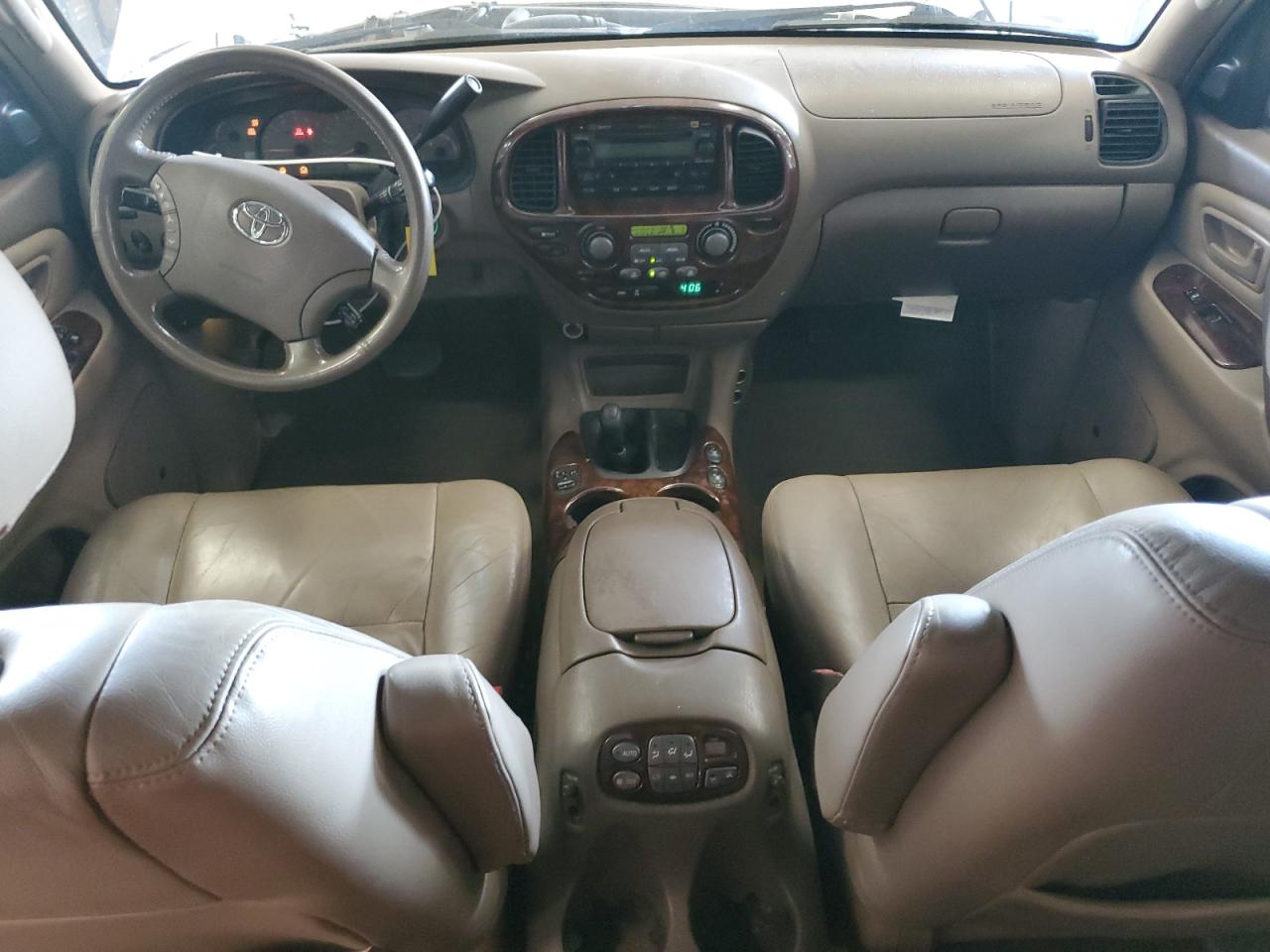 2004 Toyota Sequoia Limited VIN: 5TDBT48A24S205536 Lot: 68139255