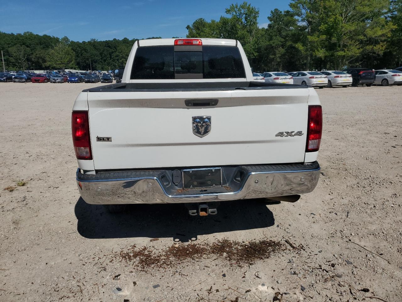 1C6RR7GT2FS631116 2015 Ram 1500 Slt