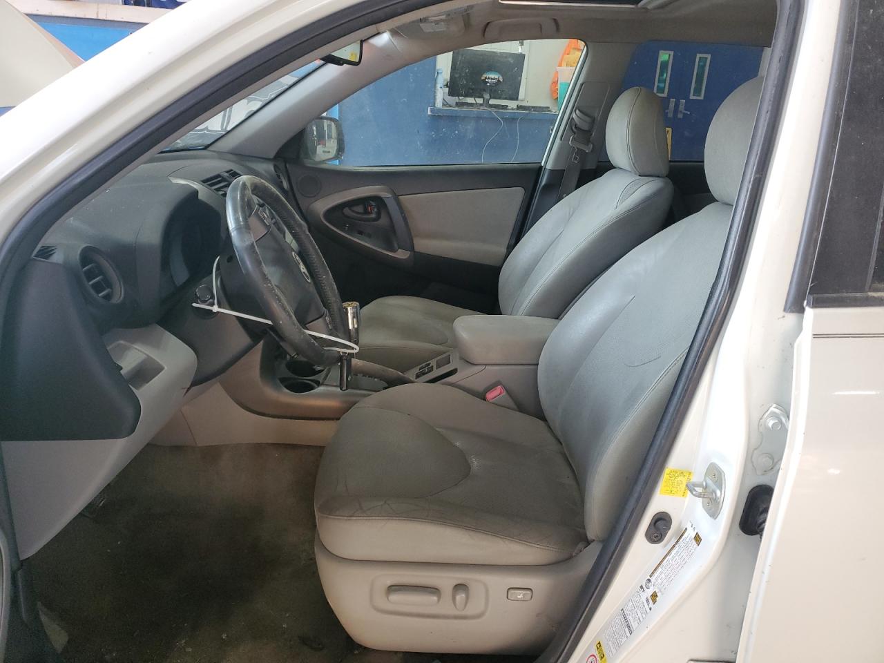 2011 Toyota Rav4 Limited VIN: JTMDF4DV0B5049458 Lot: 67688425