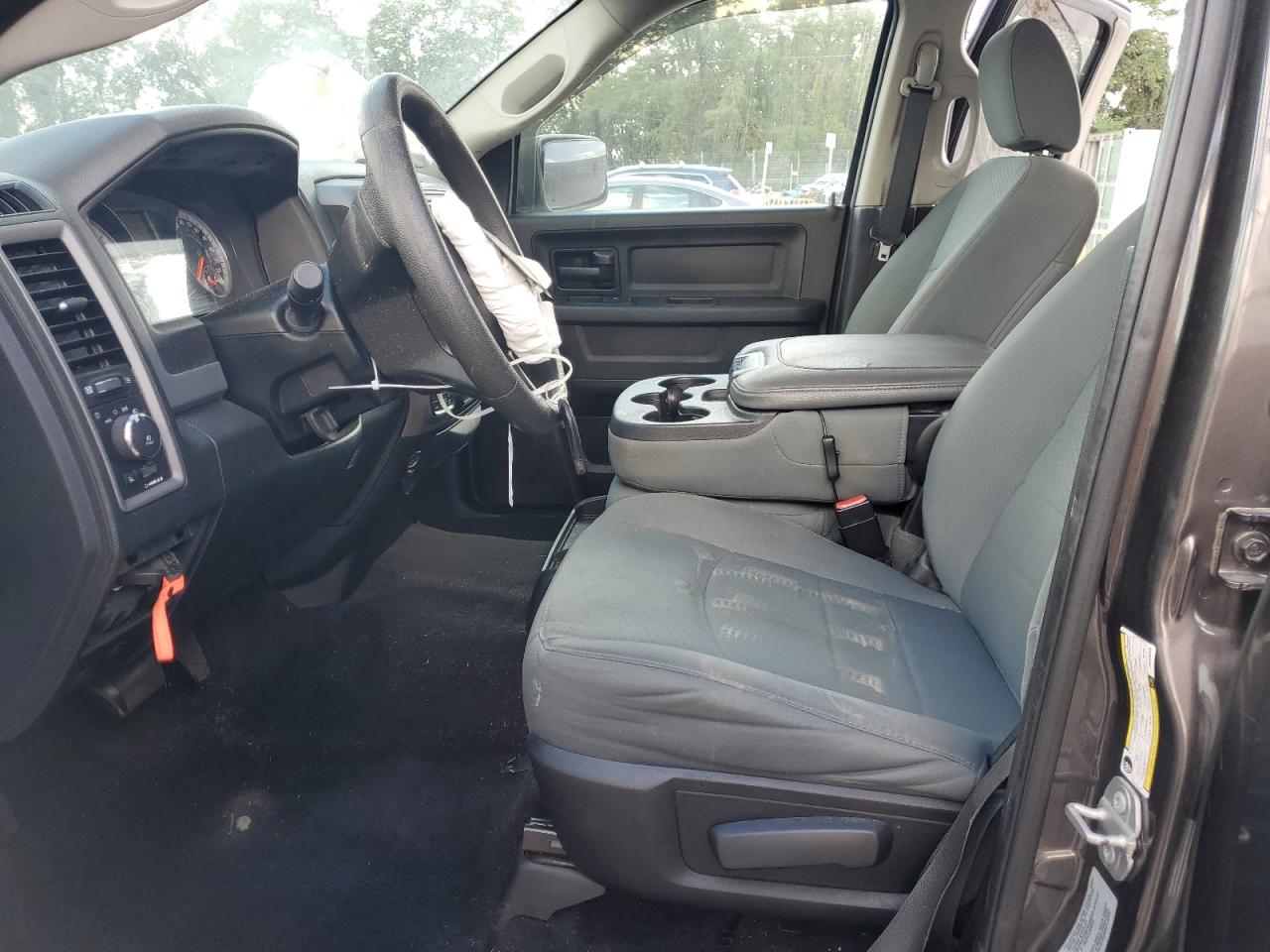 2017 Ram 1500 St VIN: 3C6RR7KTXHG708509 Lot: 70700145