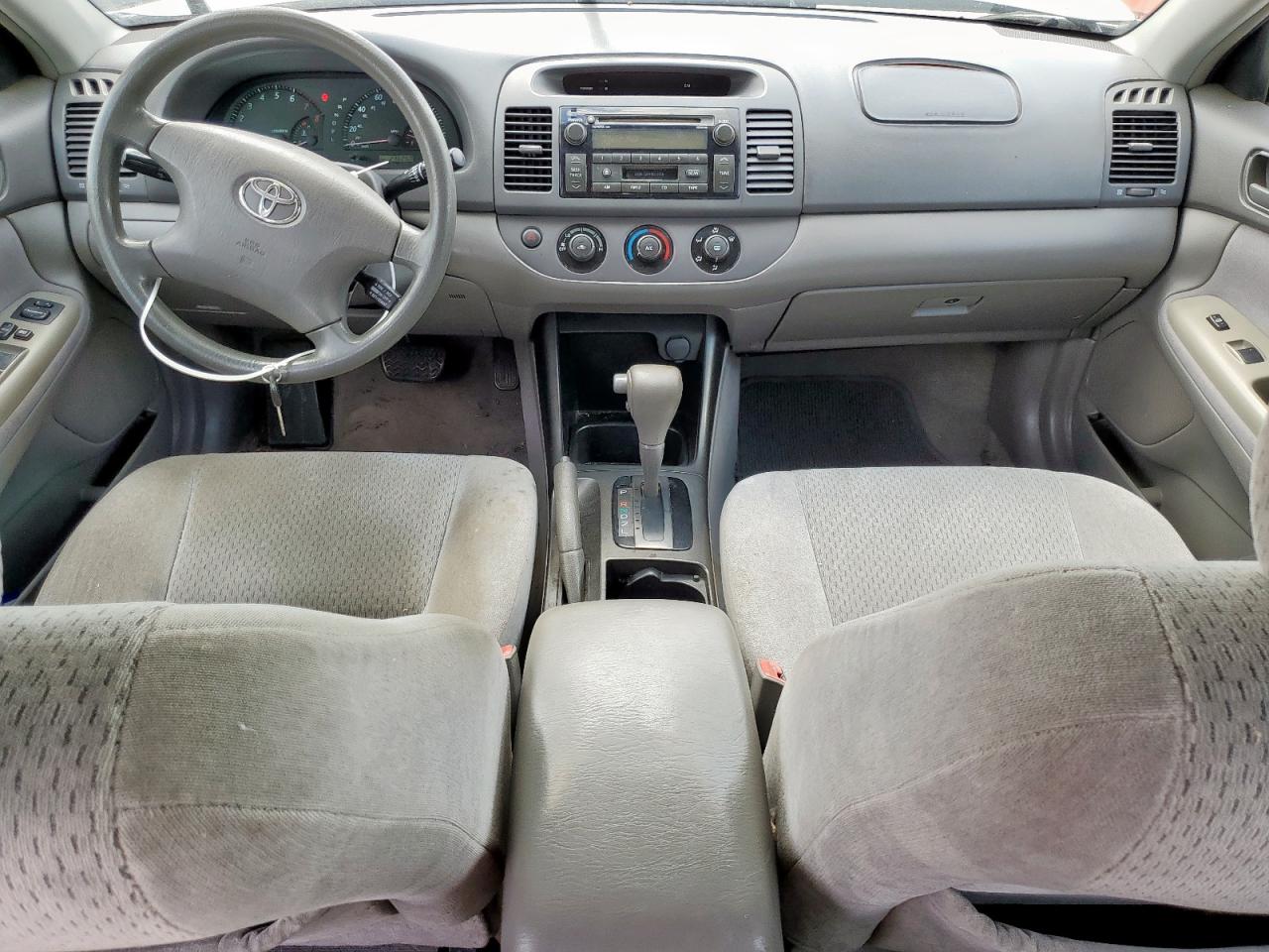 2004 Toyota Camry Le VIN: 4T1BE32KX4U373633 Lot: 70159895