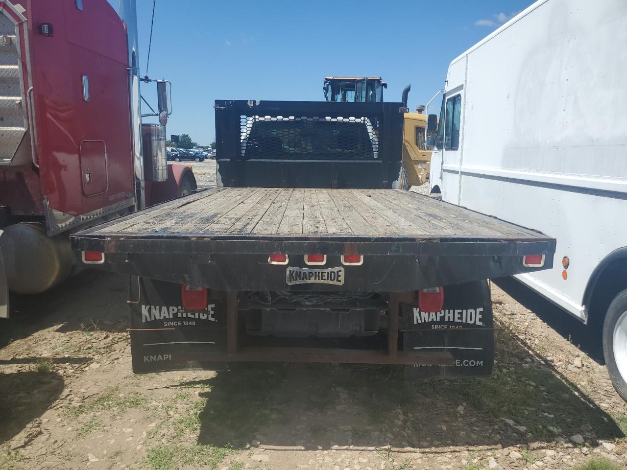 2018 Ram Trucks 3500 - Delivery Truck VIN: 3C7WRSBJ8JG124941 Lot: 81530515