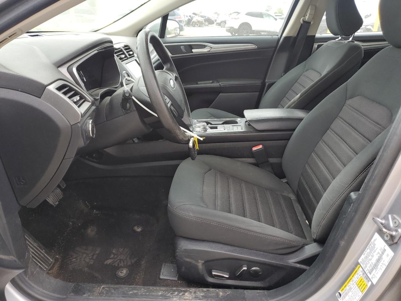 2020 Ford Fusion Se VIN: 3FA6P0HD7LR165762 Lot: 69505735