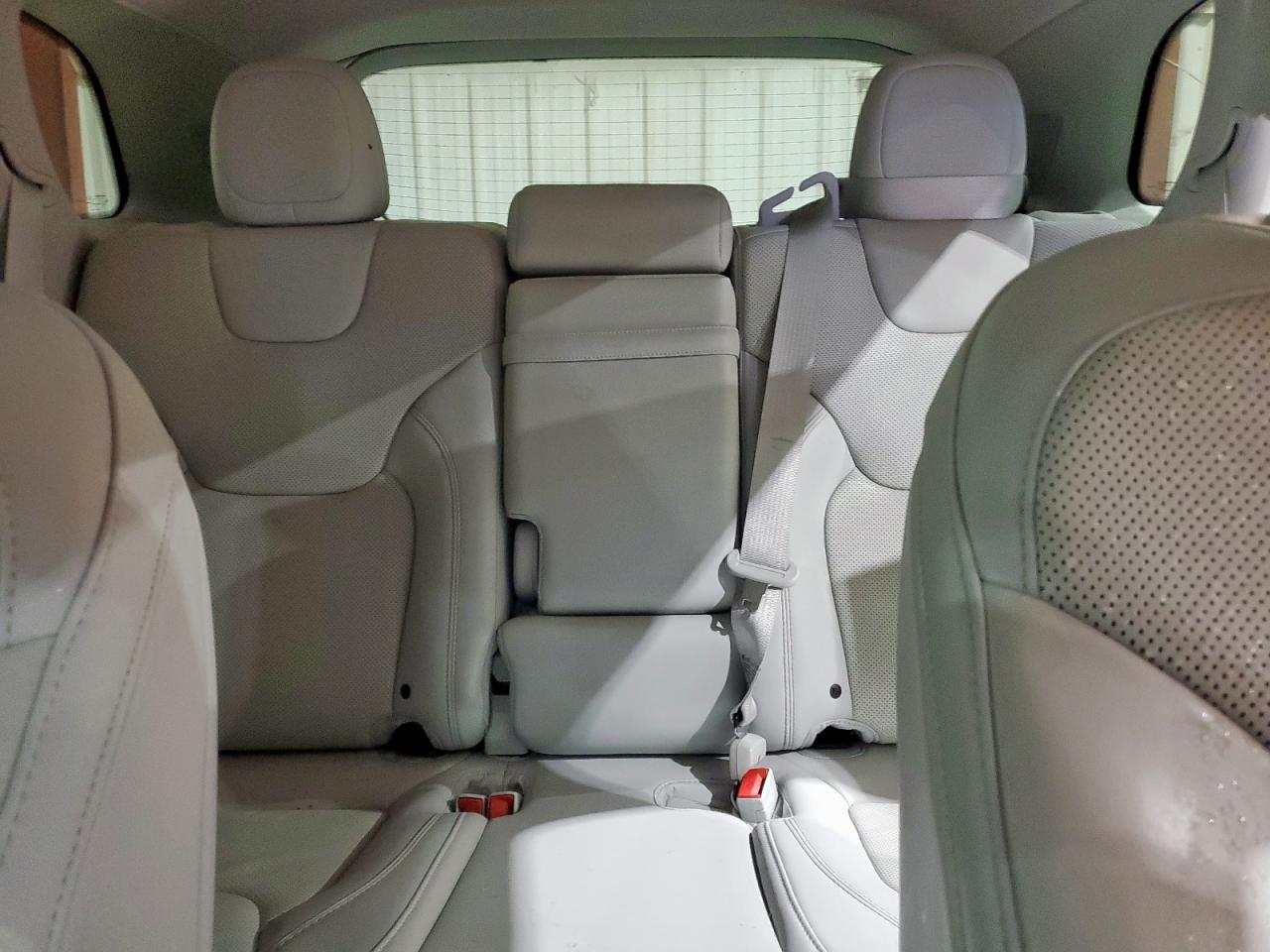 2019 Jeep Cherokee Limited VIN: 1C4PJLDX8KD243460 Lot: 68917285