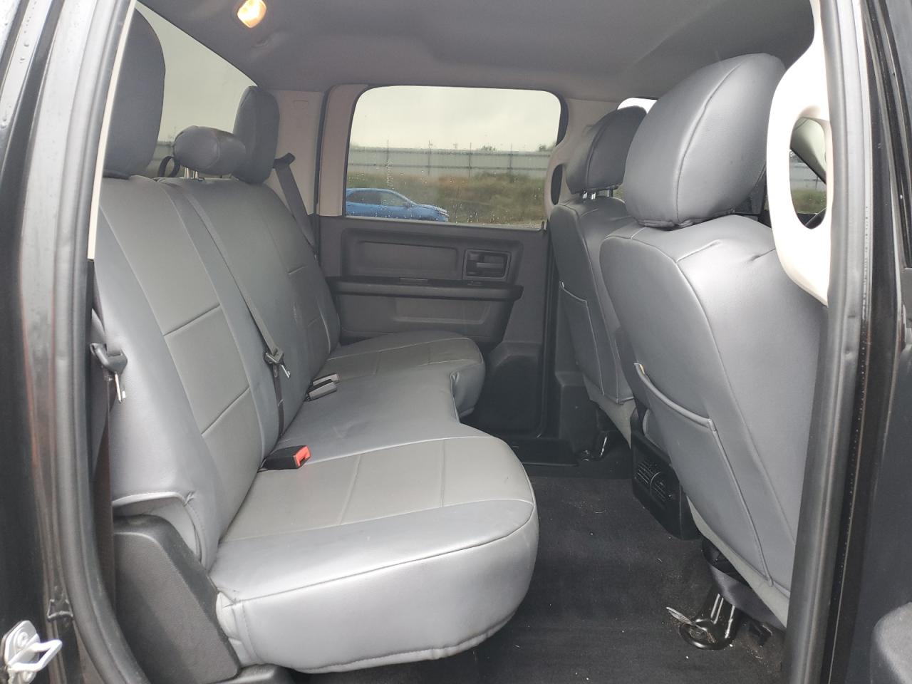 2017 Ram 3500 St VIN: 3C63RRGLXHG717415 Lot: 70172095