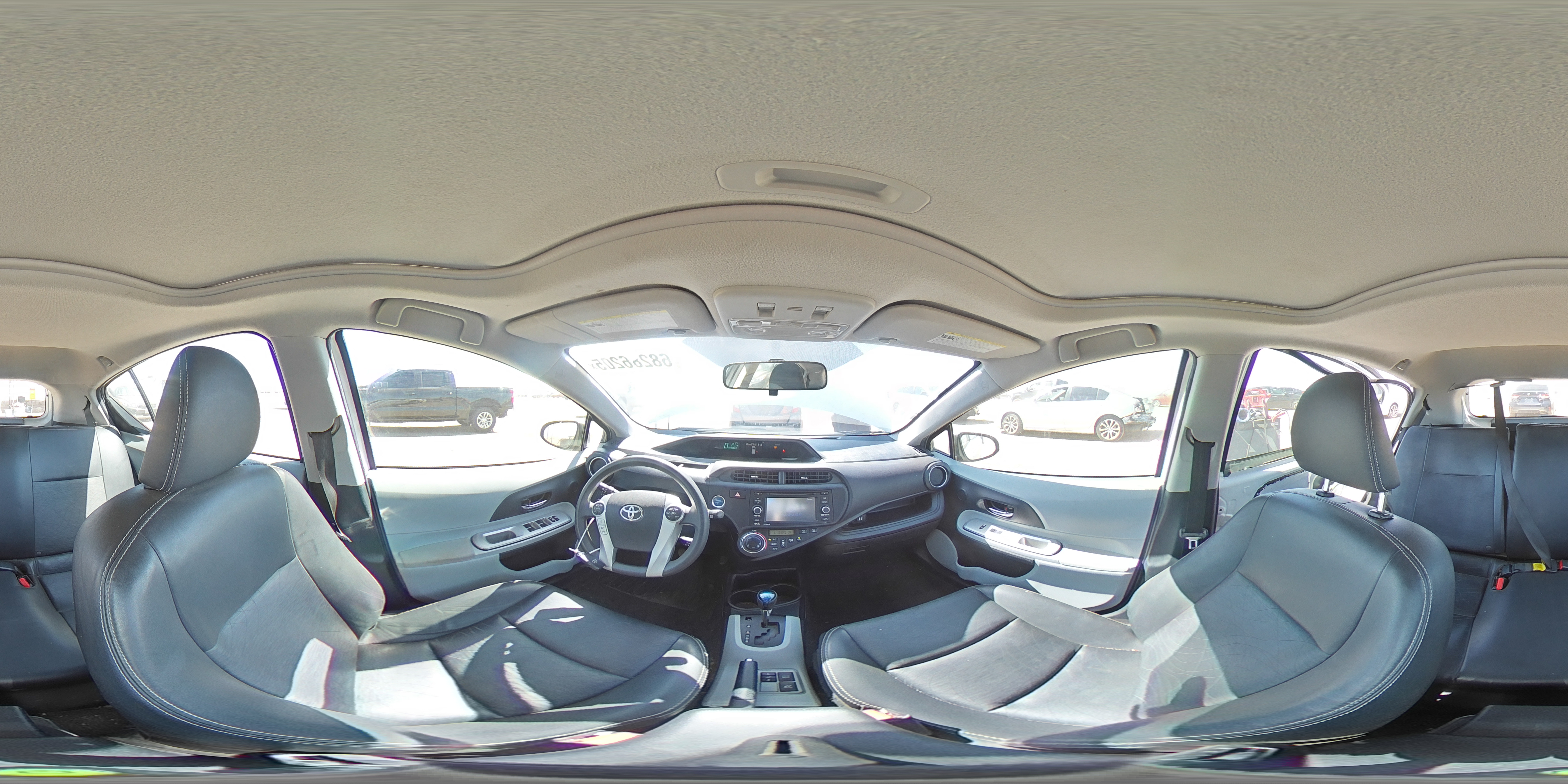 2012 Toyota Prius C VIN: JTDKDTB3XC1013181 Lot: 68286205