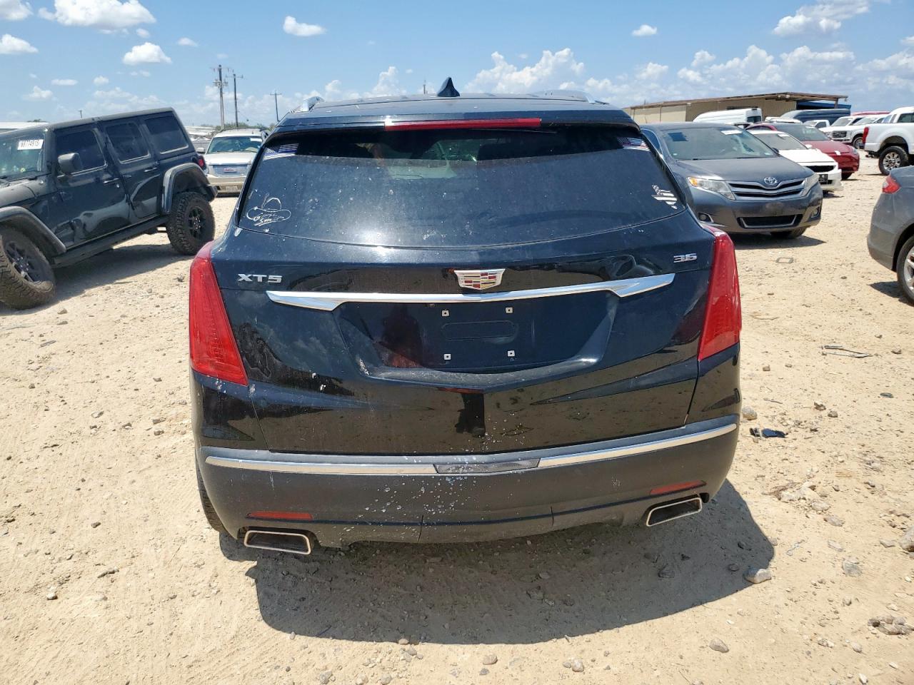 2017 Cadillac Xt5 Premium Luxury VIN: 1GYKNCRS6HZ234788 Lot: 68157265