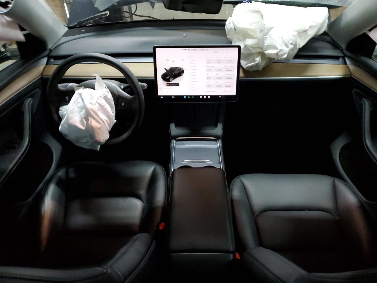 2024 Tesla Model Y VIN: 7SAYGDEE1RA280505 Lot: 69792125