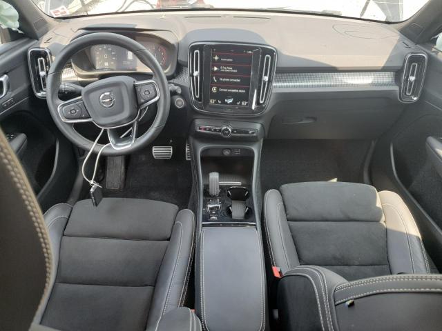  VOLVO XC40 2021 Черный