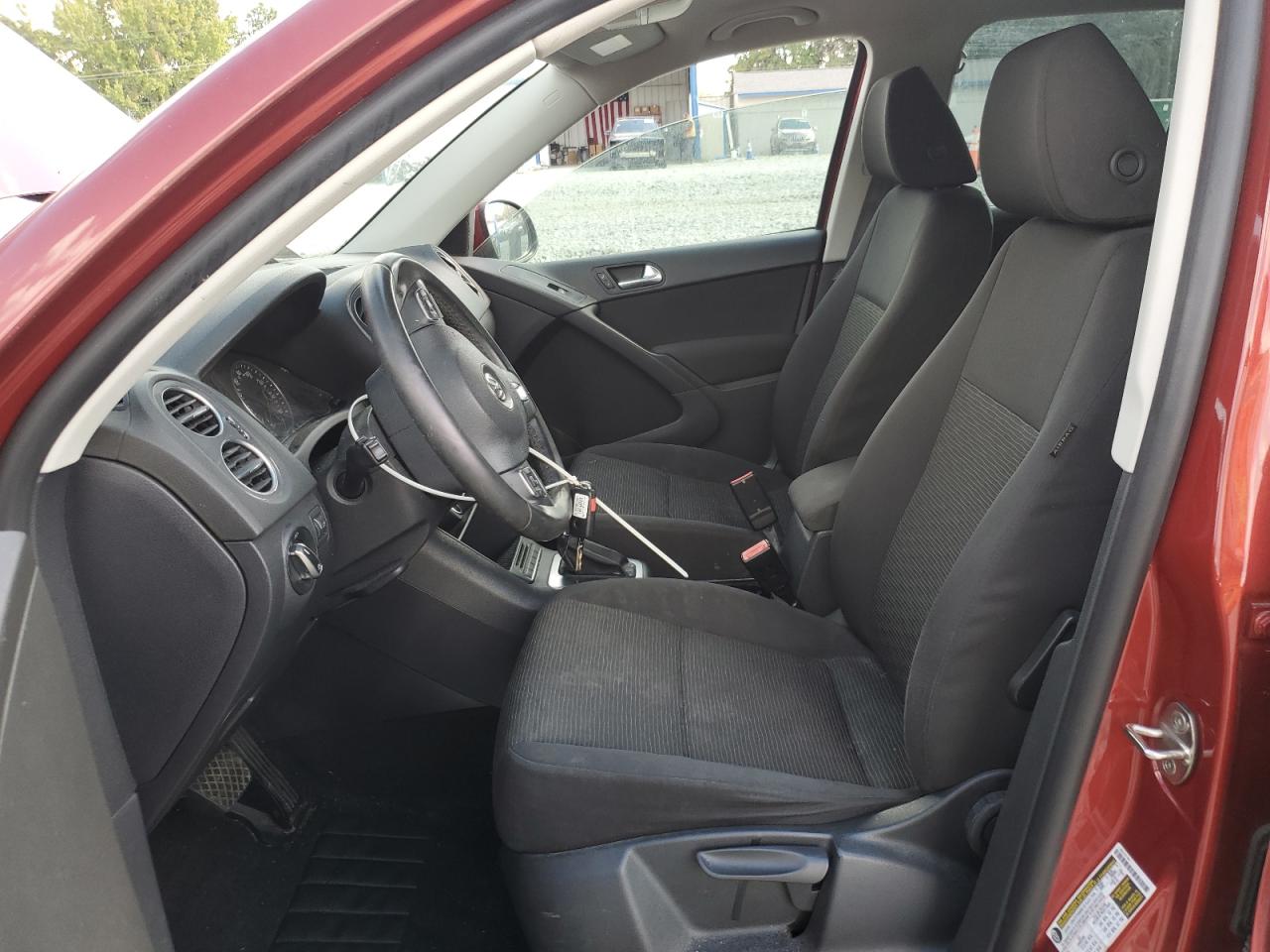 2014 Volkswagen Tiguan S VIN: WVGAV3AX9EW060295 Lot: 70296145
