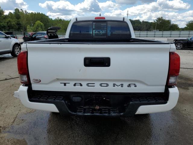  TOYOTA TACOMA 2018 Biały