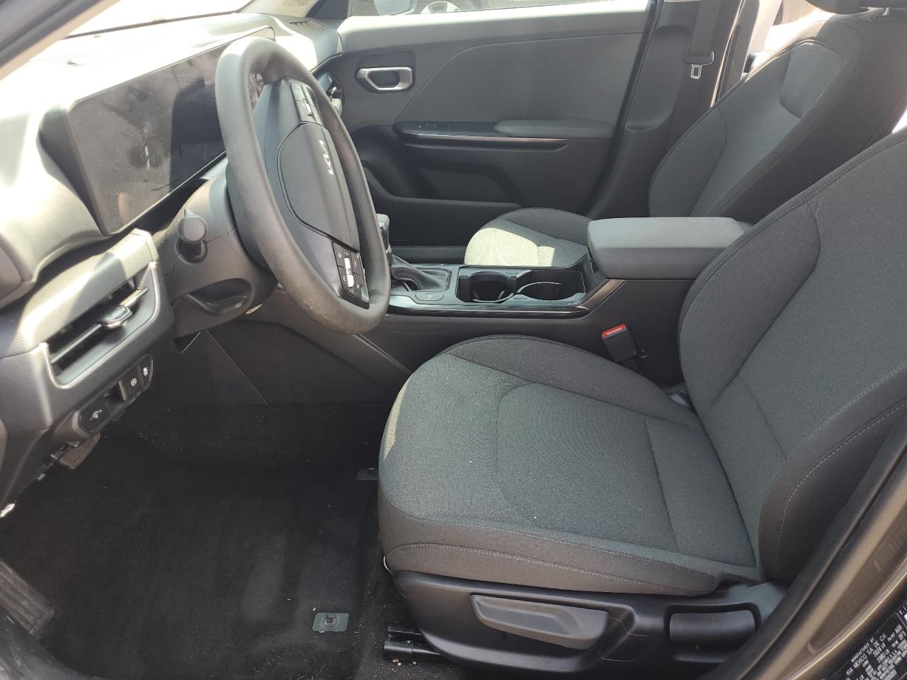 2025 Kia K4 Lx VIN: 3KPFT4DE8SE088689 Lot: 69077175