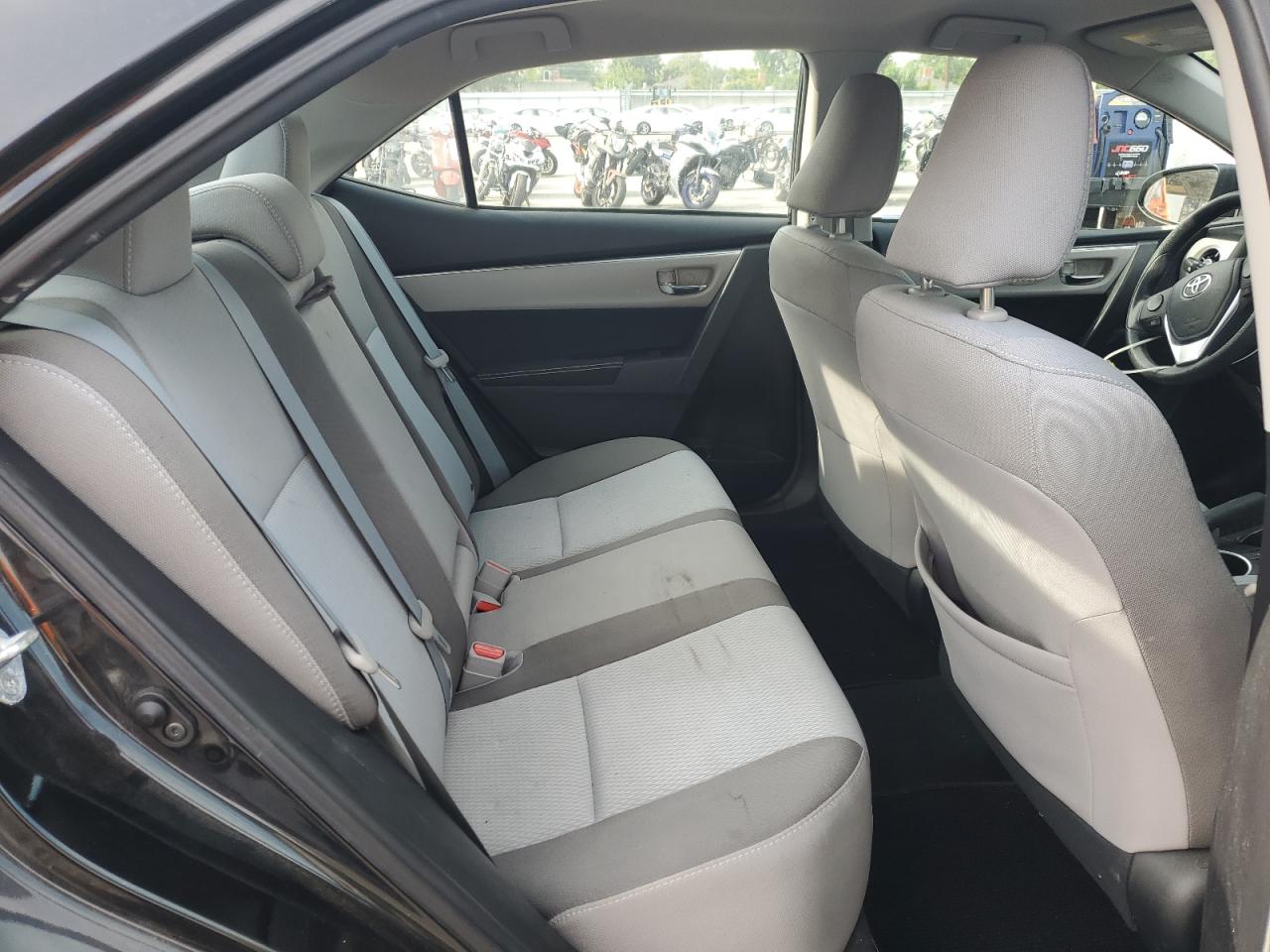 2017 Toyota Corolla L VIN: 2T1BURHE2HC747263 Lot: 84942555