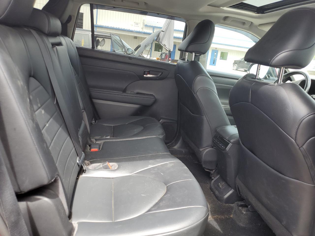 2022 Toyota Highlander Hybrid Xle VIN: 5TDGBRCH5NS547056 Lot: 69383585