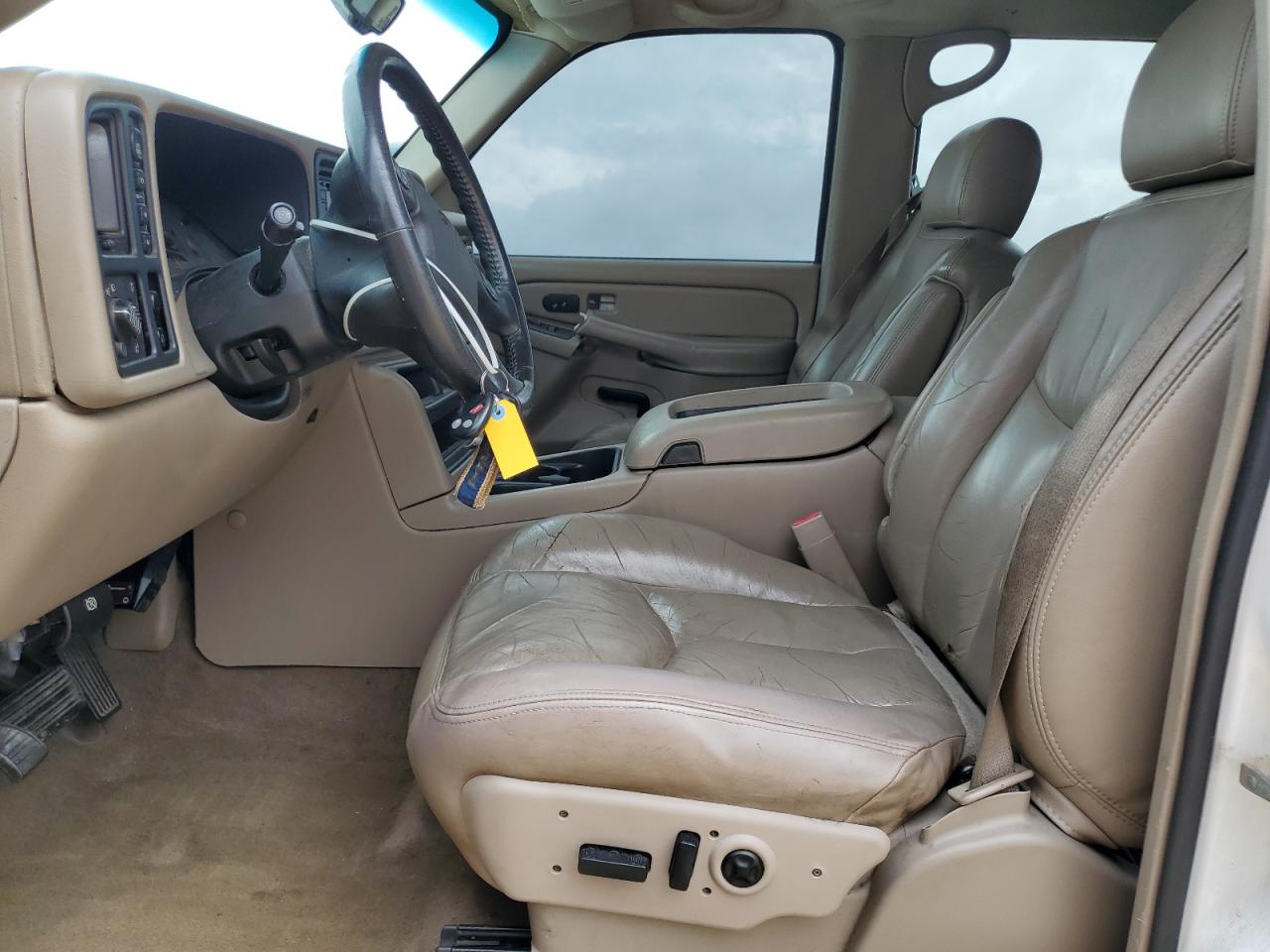 2005 GMC New Sierra K1500 VIN: 2GTEK13T651215065 Lot: 69882025