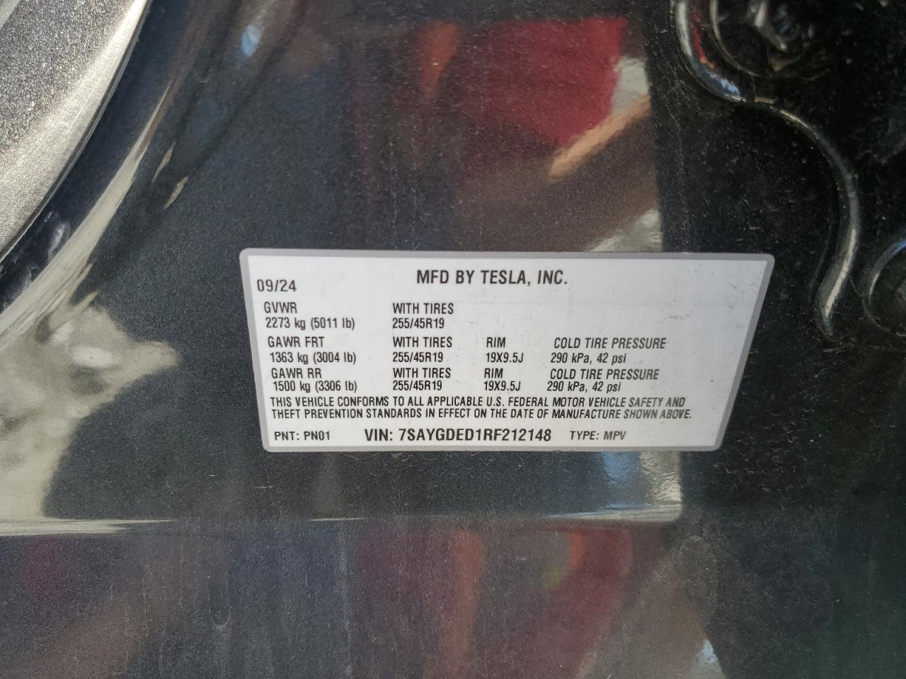 2024 Tesla Model Y VIN: 7SAYGDED1RF212148 Lot: 70254715