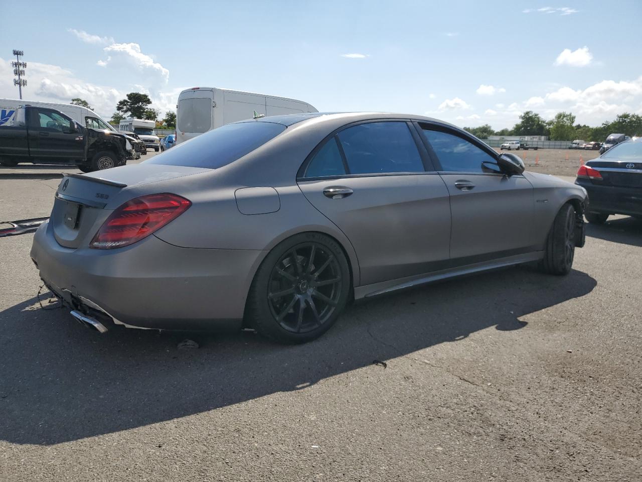 2015 Mercedes-Benz S 63 Amg grey null gas WDDUG7JB0FA115180 photo #4