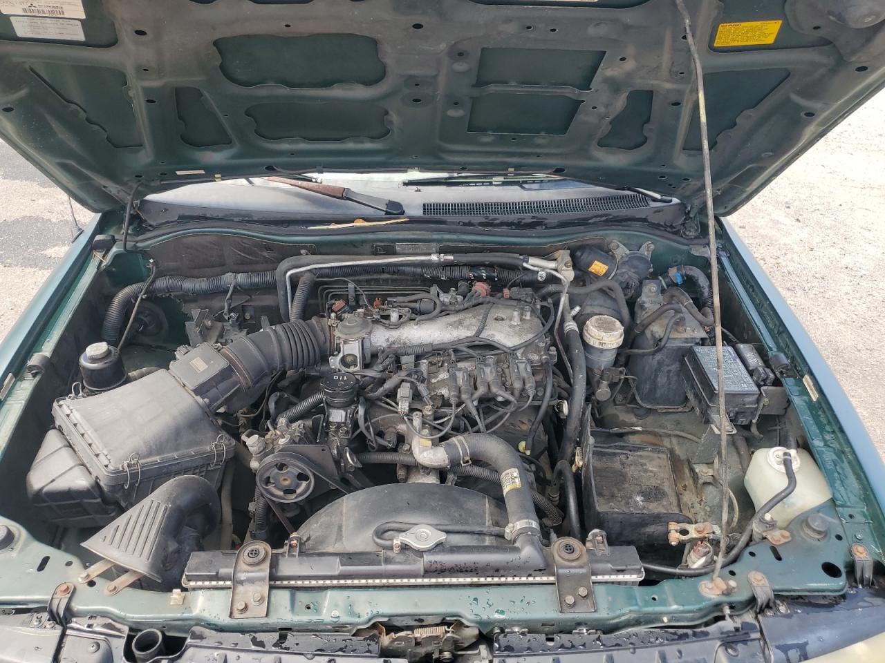 2000 Mitsubishi Montero Sport Ls VIN: JA4LS31HXYP014918 Lot: 69921305