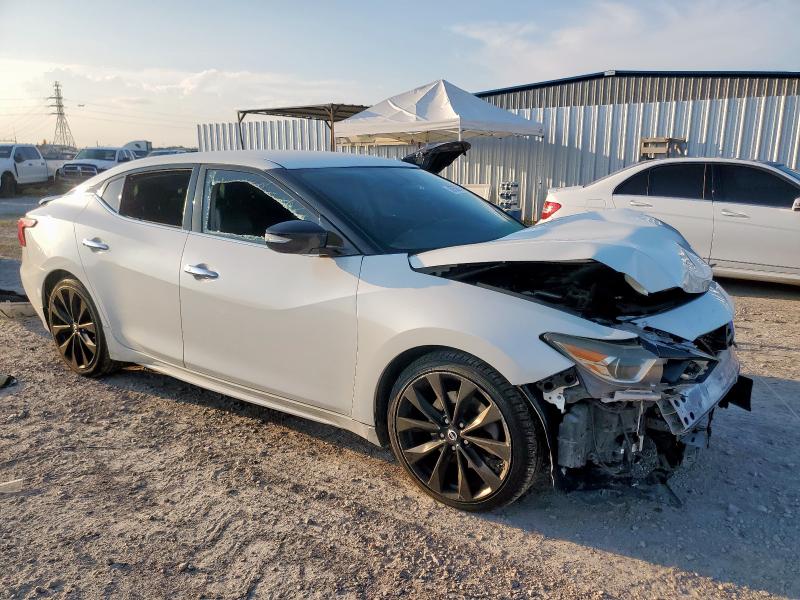 Sedans NISSAN MAXIMA 2016 Biały