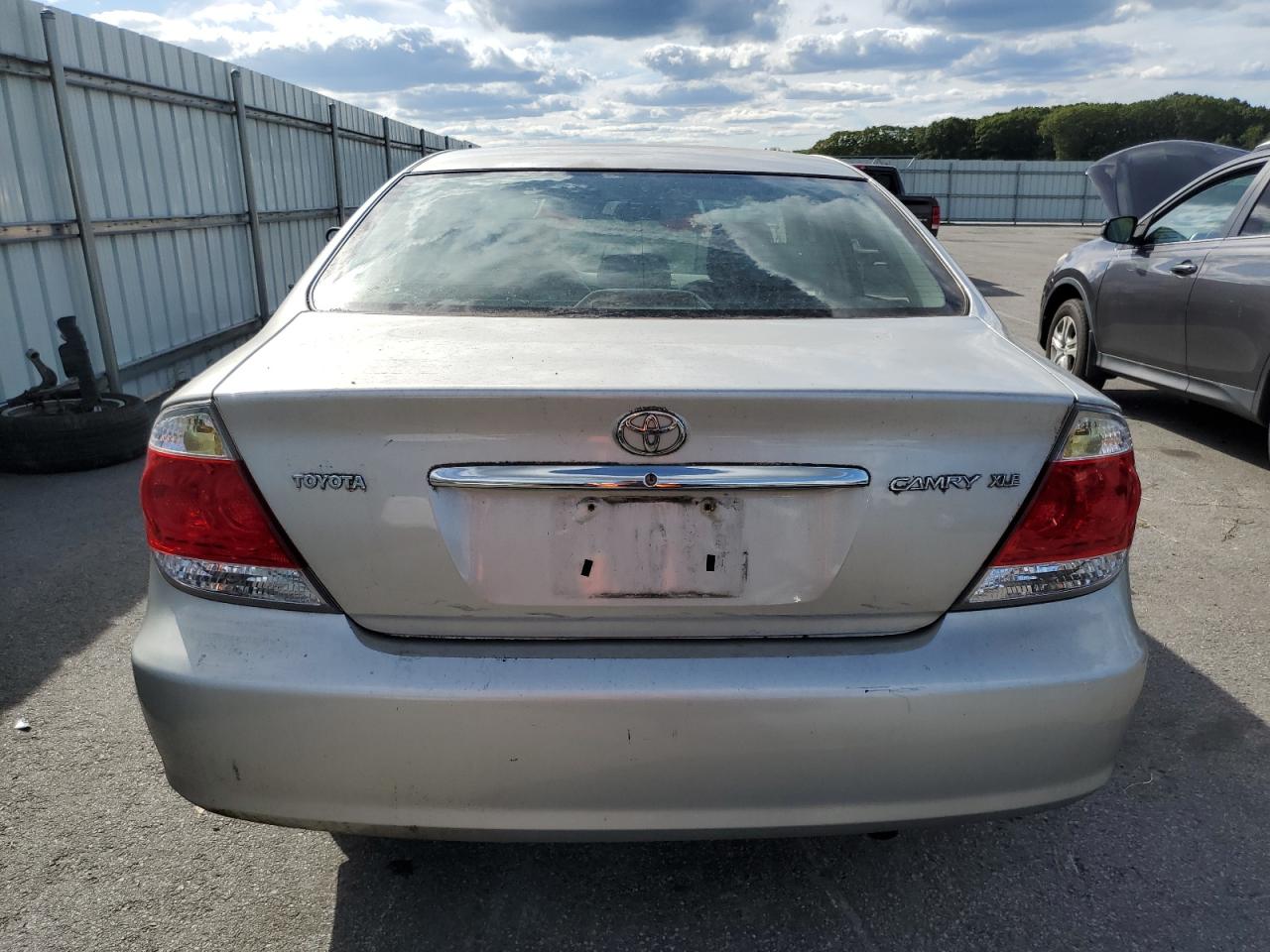 2005 Toyota Camry Le VIN: 4T1BE30K55U963341 Lot: 86118825
