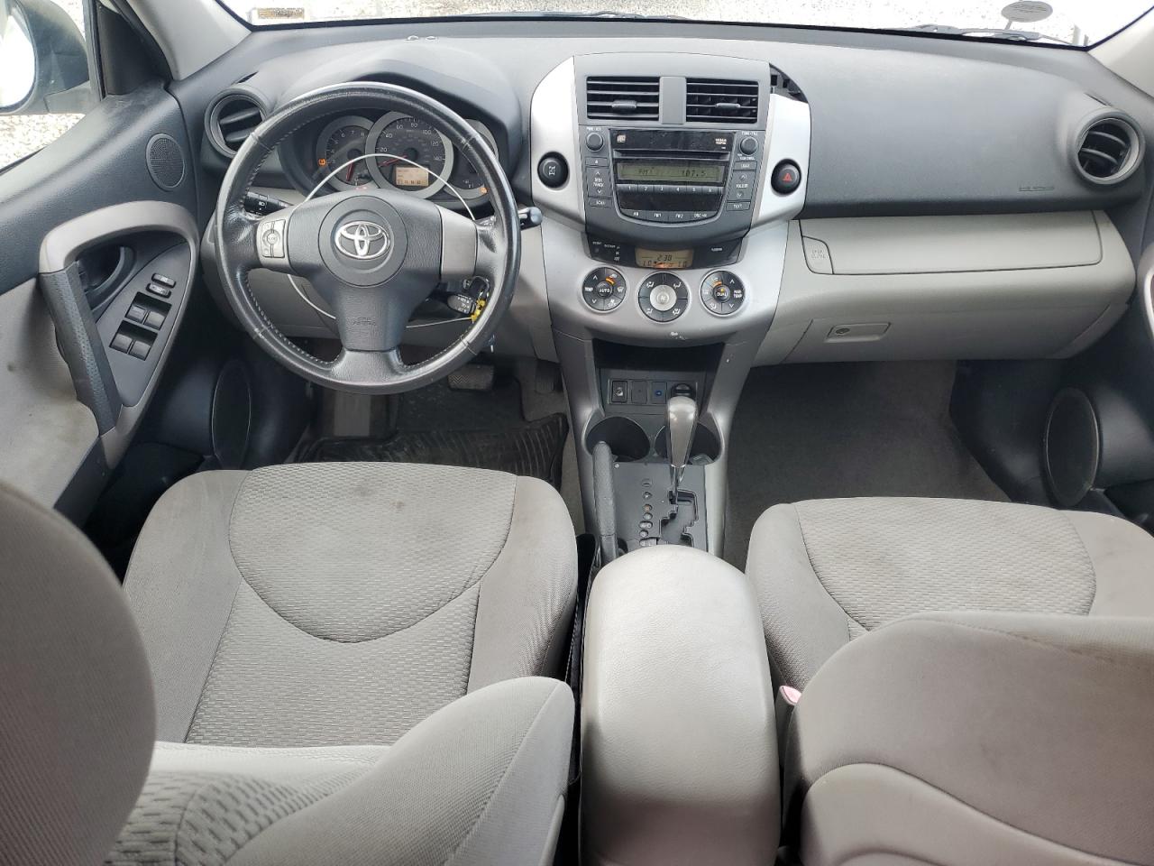 2007 Toyota Rav4 Limited VIN: JTMBK31V575012799 Lot: 68888165