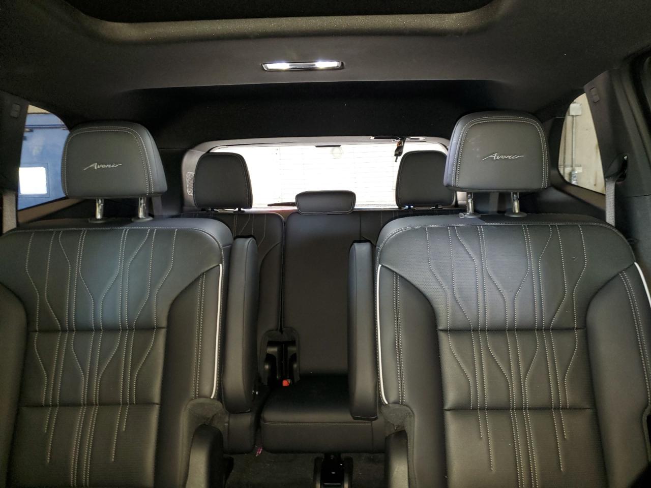 2025 Buick Enclave Avenir VIN: 5GAEVCRS1SJ109563 Lot: 70586815