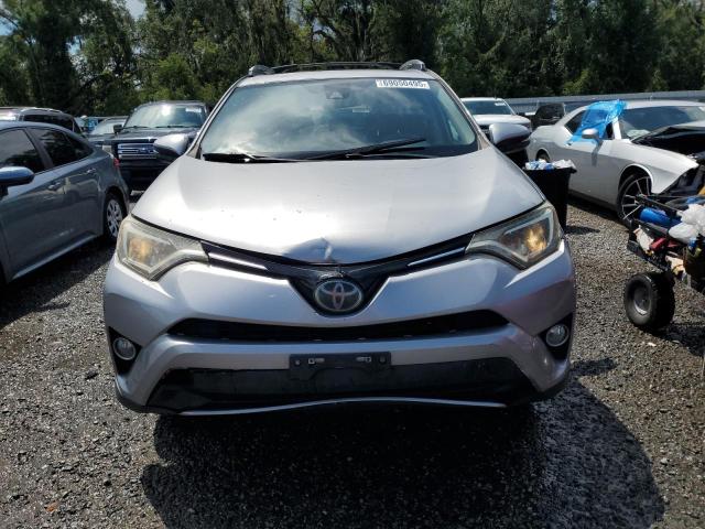  TOYOTA RAV4 2017 Серебристый