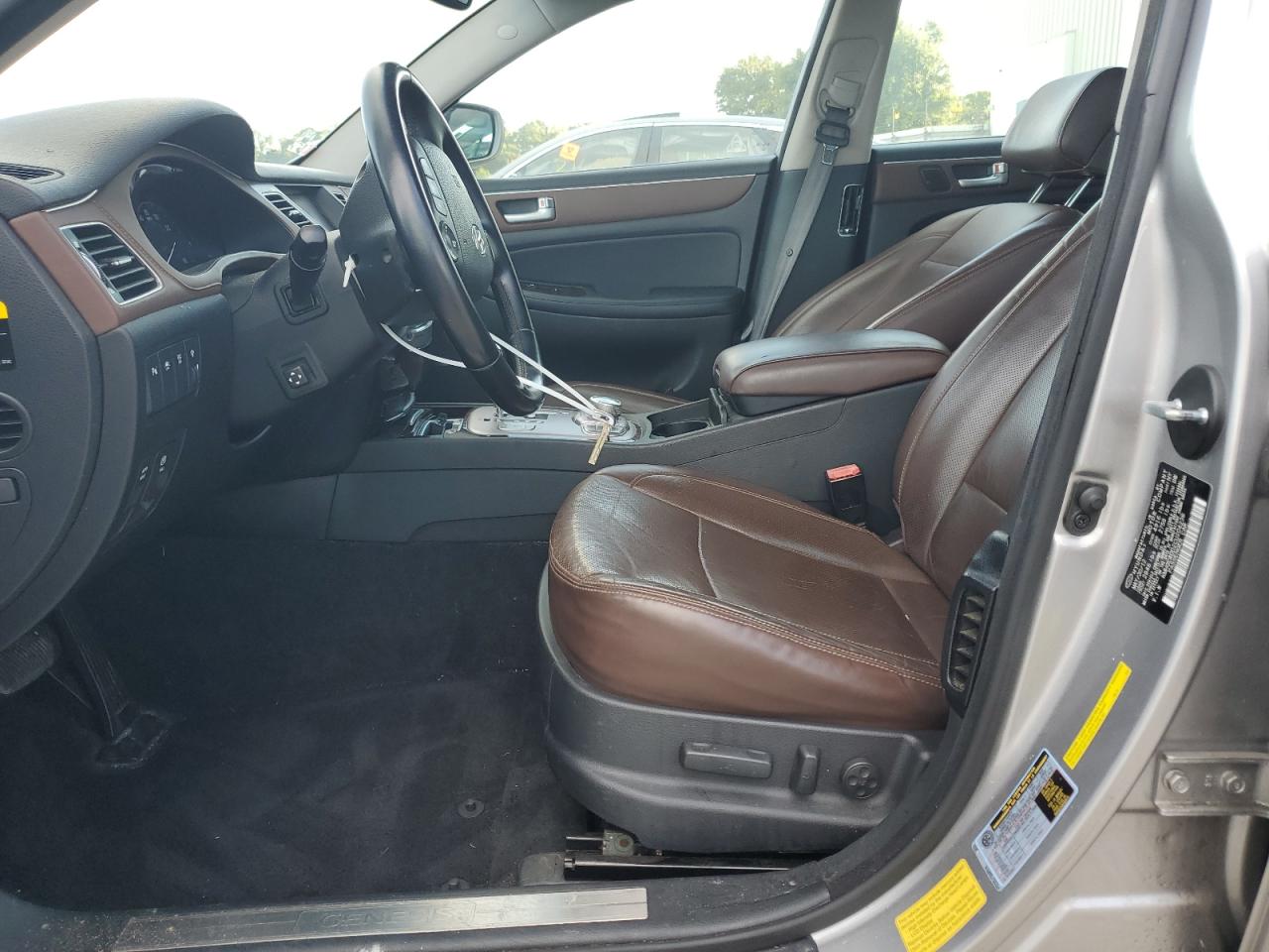 2012 Hyundai Genesis 3.8L VIN: KMHGC4DD2CU204236 Lot: 68343885