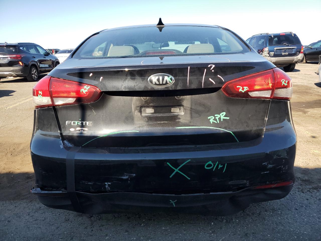 2017 Kia Forte Lx VIN: 3KPFK4A76HE039721 Lot: 81280905