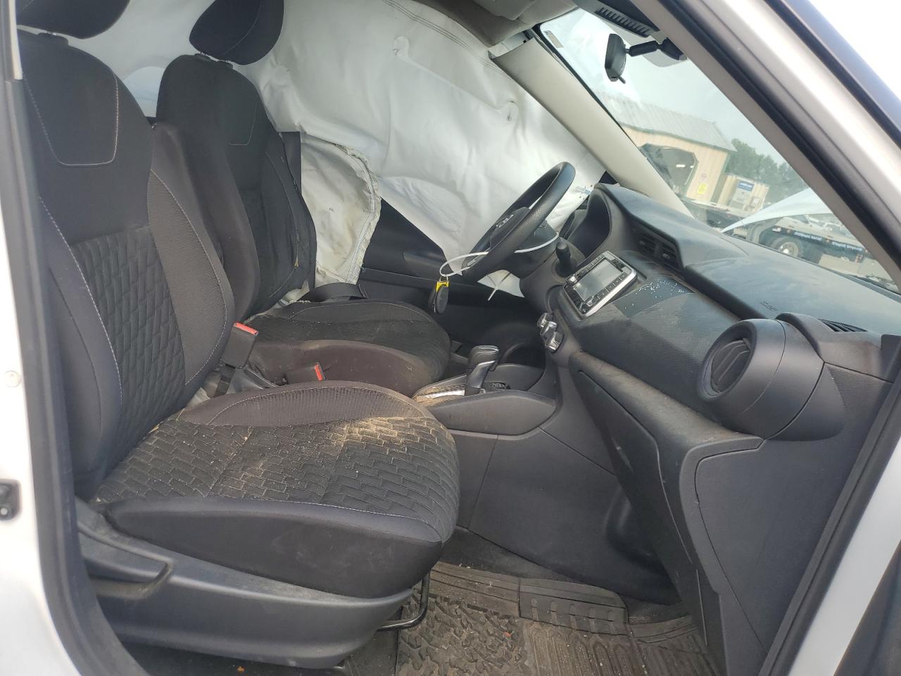 3N1CP5BV3ML501992 2021 Nissan Kicks S