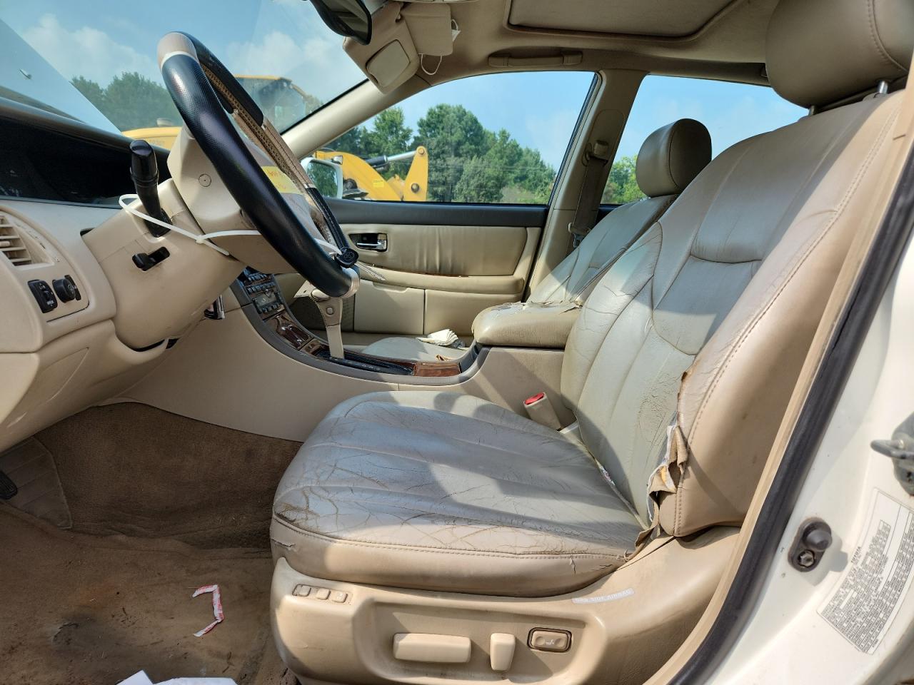 2000 Toyota Avalon Xl VIN: 4T1BF28B1YU070860 Lot: 68002875