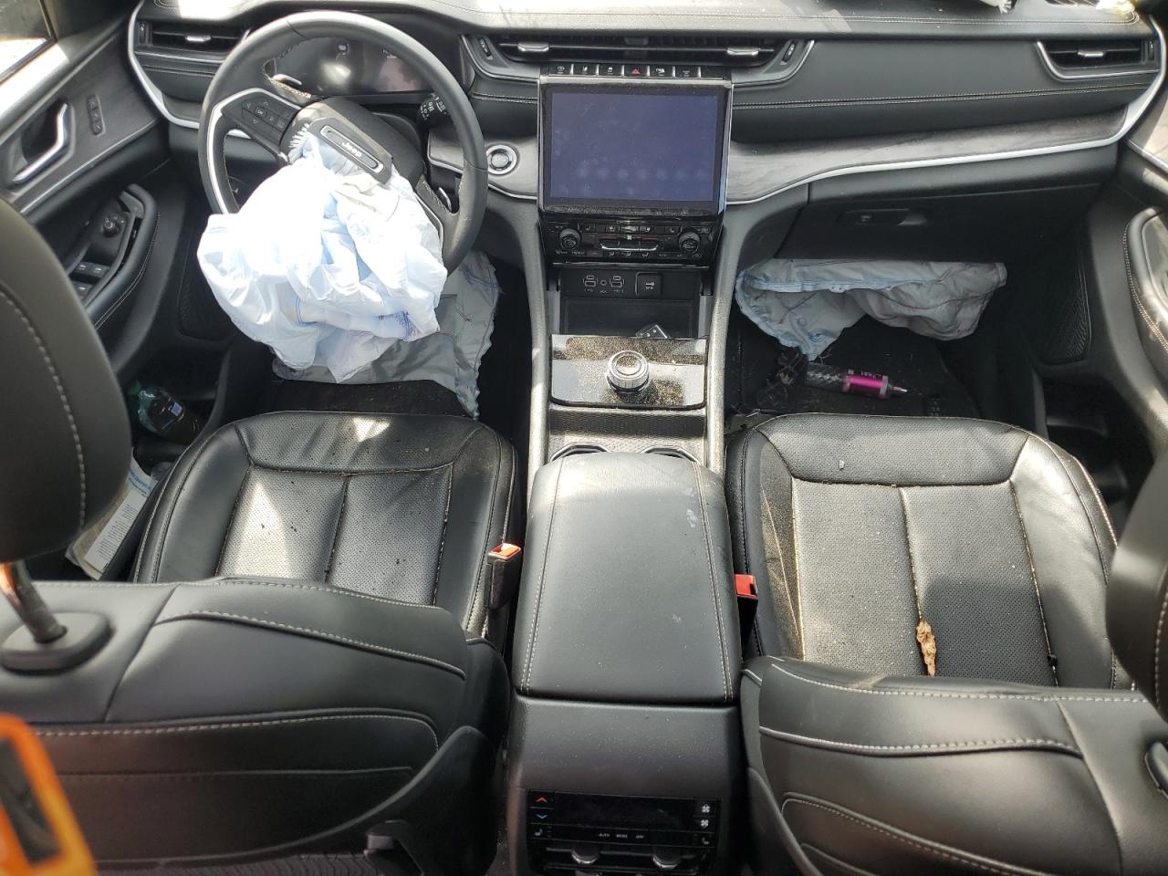 2024 Jeep Grand Cherokee L Limited VIN: 1C4RJJBG6R8580261 Lot: 70715415