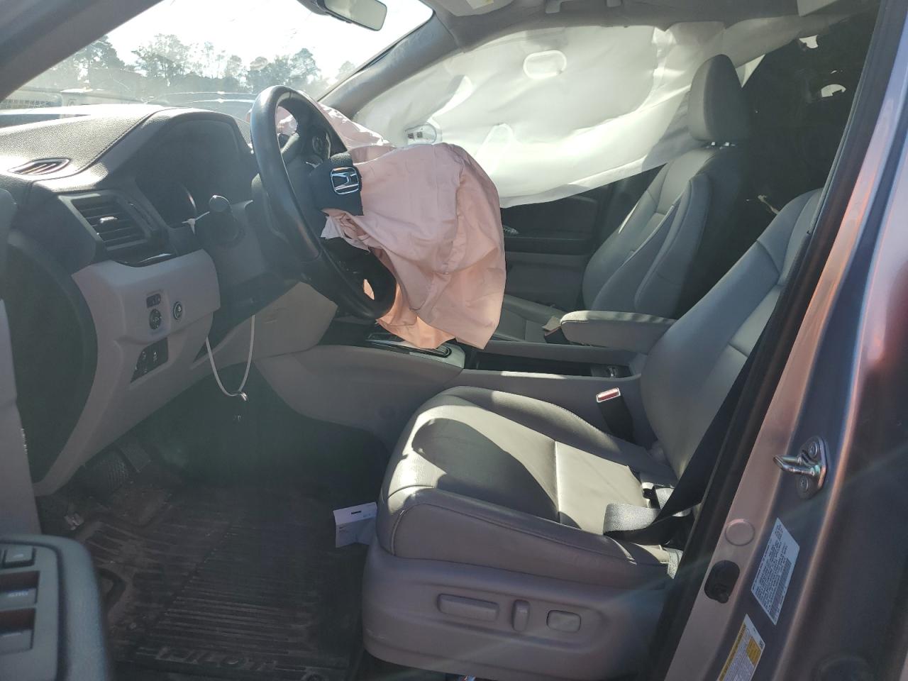 2020 Honda Pilot Touring VIN: 5FNYF6H92LB065820 Lot: 70042265