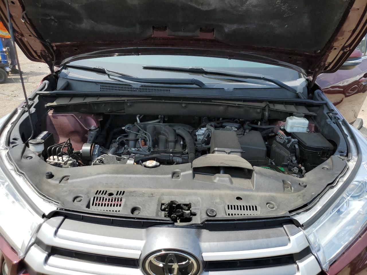 2019 Toyota Highlander Se VIN: 5TDJZRFH8KS938985 Lot: 67588905