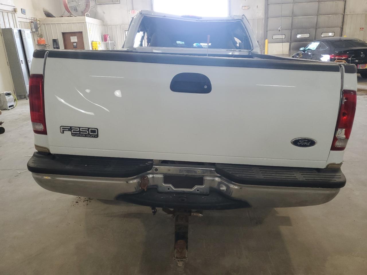 2000 Ford F250 Super Duty VIN: 1FTNX21F3YEA61373 Lot: 69058985