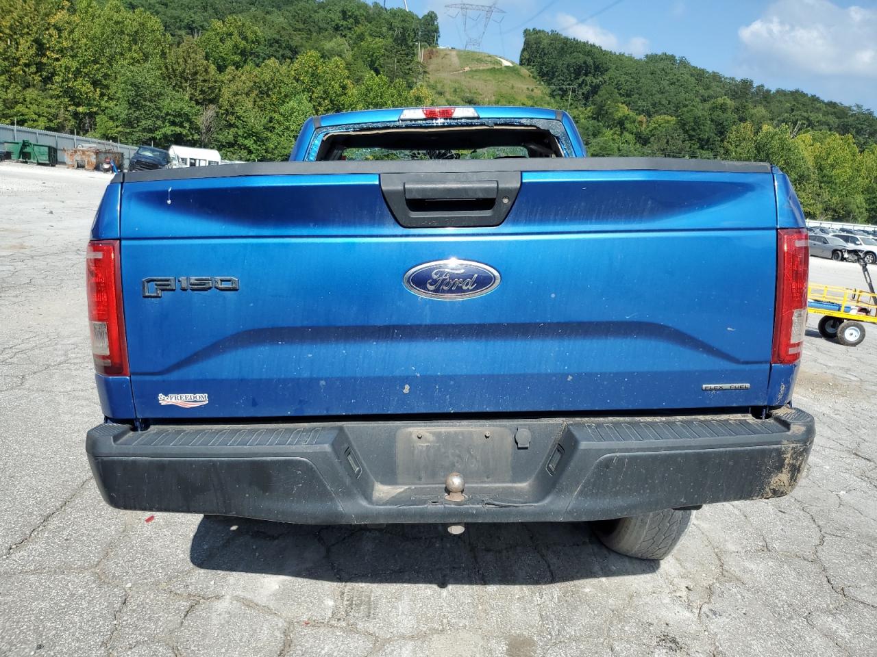 2016 Ford F150 VIN: 1FTMF1E87GKD28437 Lot: 69589455