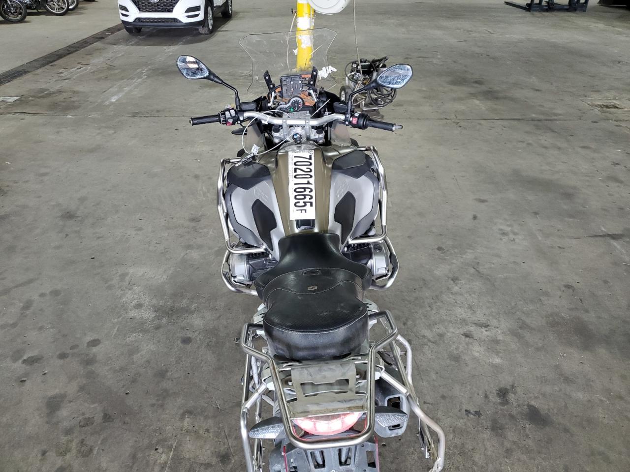 2015 BMW R1200 Gs Adventure VIN: WB10A1202FZ098515 Lot: 70201665