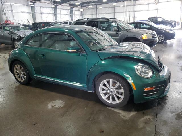  VOLKSWAGEN BEETLE 2017 Зеленый