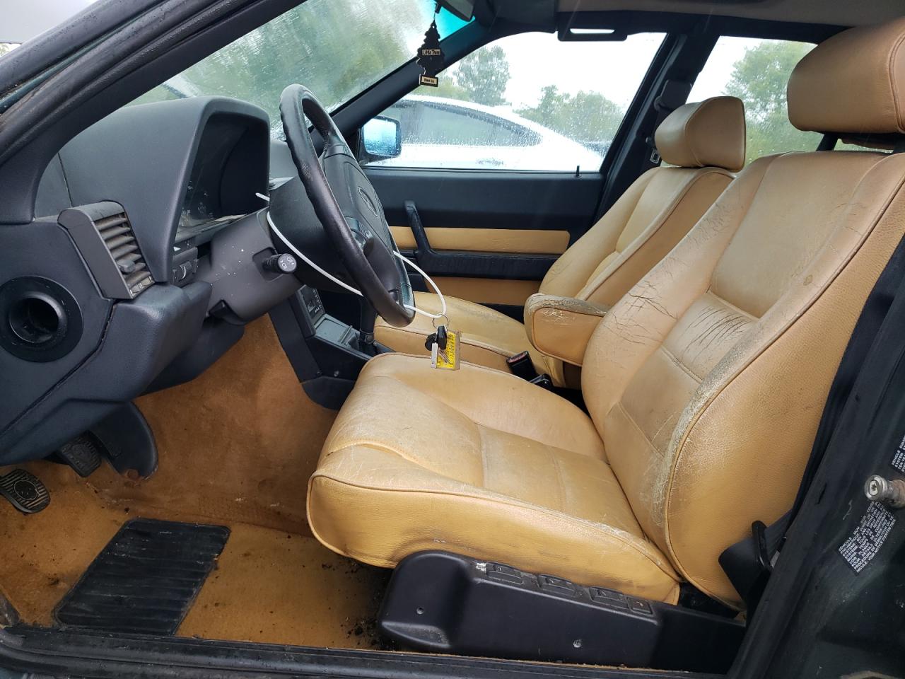 1991 Alfa Romeo 164 L VIN: ZAREA33L9M6207778 Lot: 69521875