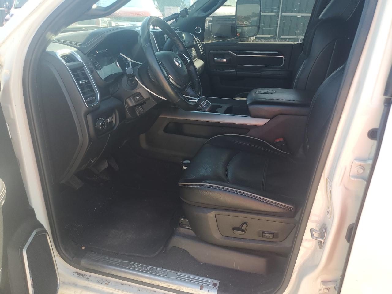 2022 Ram 3500 Laramie VIN: 3C63RRJL8NG377671 Lot: 70131155