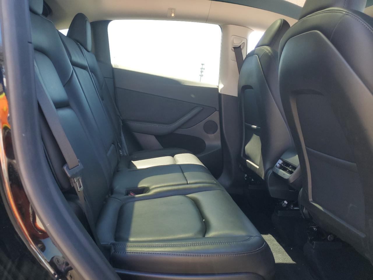 2024 Tesla Model Y VIN: 7SAYGAEE3RF132017 Lot: 70282435