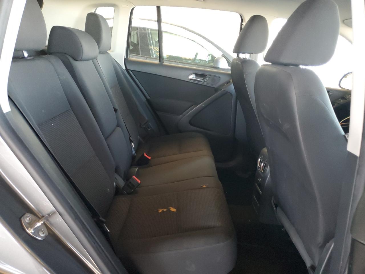 2014 Volkswagen Tiguan S VIN: WVGAV3AX8EW556155 Lot: 67572205