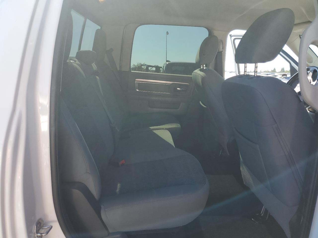 2017 Ram 2500 Slt VIN: 3C6UR5DL1HG590989 Lot: 68695145