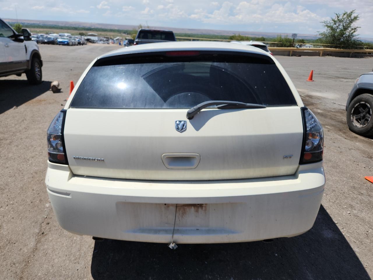 2005 Dodge Magnum R/T VIN: 2D4GV582X5H610741 Lot: 70389525