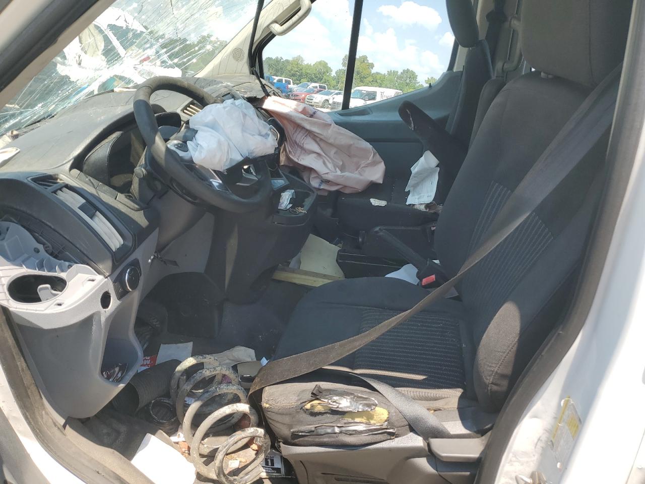 2017 Ford Transit T-250 VIN: 1FTYR1ZM7HKB00133 Lot: 68492955