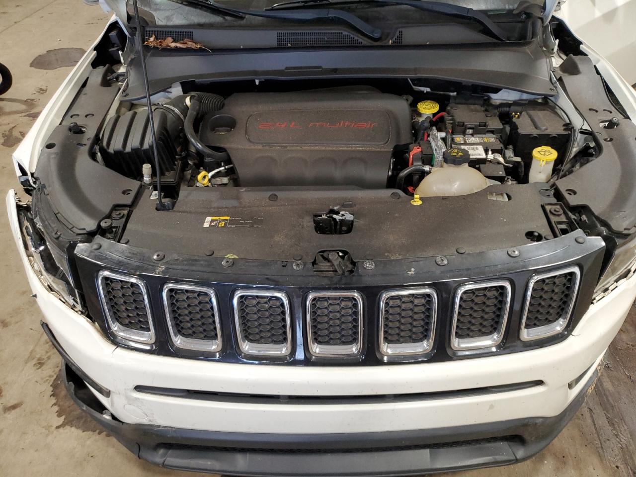 2018 Jeep Compass Latitude VIN: 3C4NJDBB4JT409891 Lot: 67510495