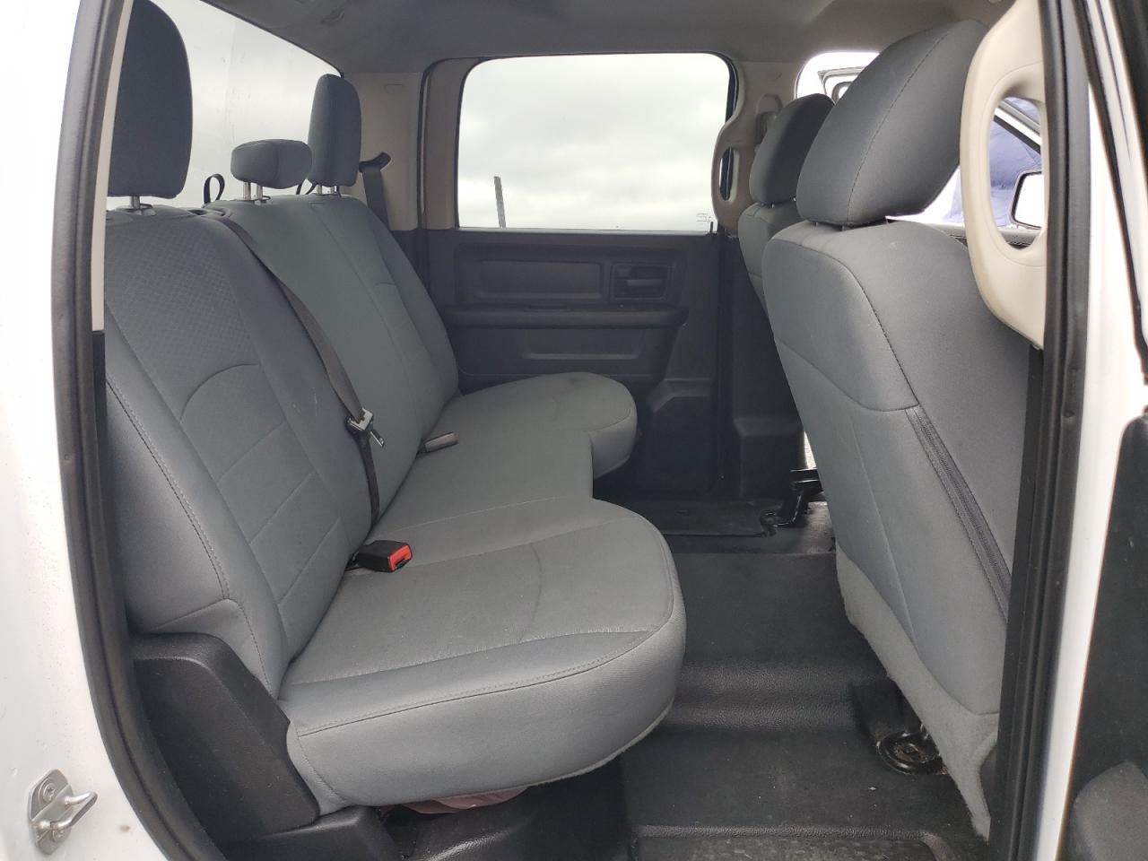 2017 Ram 1500 St VIN: 1C6RR7ST4HS823664 Lot: 69632045