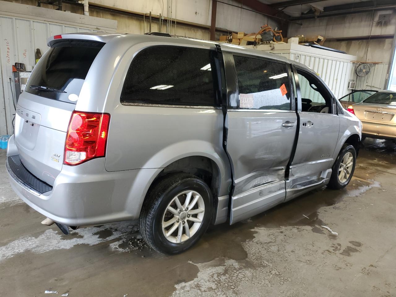 2018 Dodge Grand Caravan Sxt silver null flexible 2C7WDGCG2JR303601 photo #4