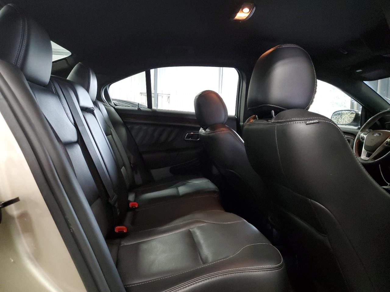 2017 Ford Taurus Limited VIN: 1FAHP2F81HG132233 Lot: 68073405